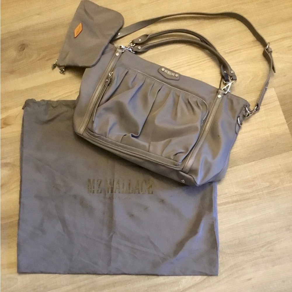 MZ Wallace Nikki Bedford Shoulder Handbag in excellent preowned condition.
